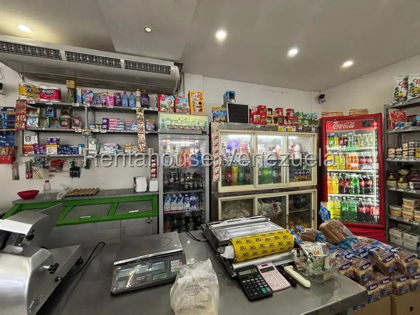 Comercial (Local Comercial) en Venta en Zona Oeste, Lara - 4