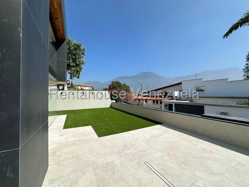 Casa (Multipes Niveles) en Venta en San Luis, Distrito Metropolitano - 3