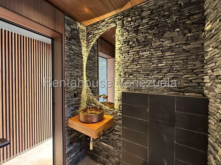 Casa (Multipes Niveles) en Venta en San Luis, Distrito Metropolitano - 22