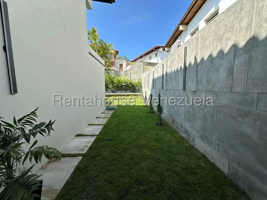 Casa (Multipes Niveles) en Venta en San Luis, Distrito Metropolitano - 27