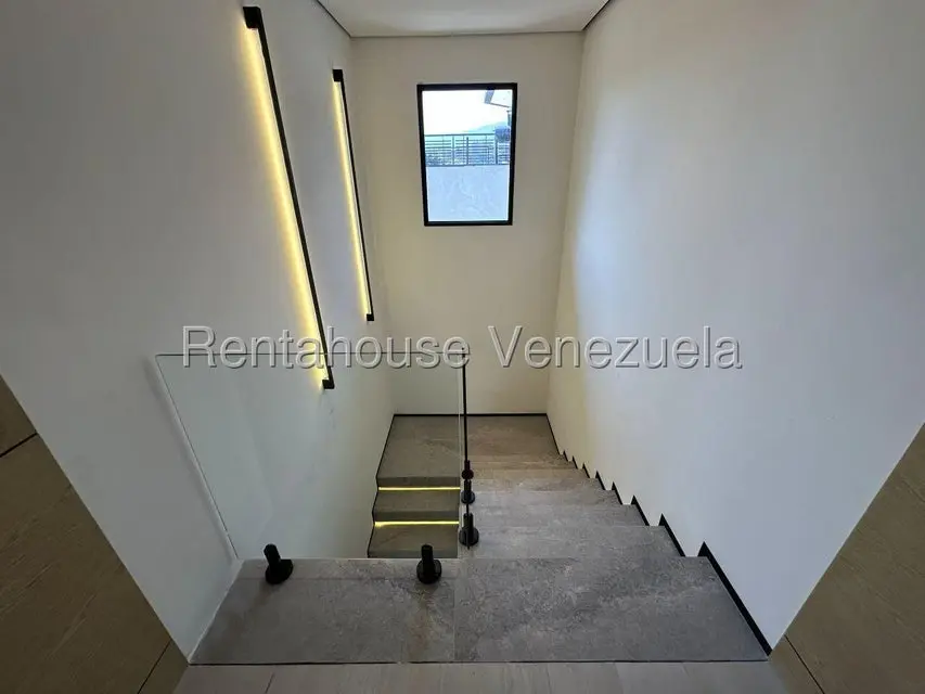 Casa (Multipes Niveles) en Venta en San Luis, Distrito Metropolitano - 28