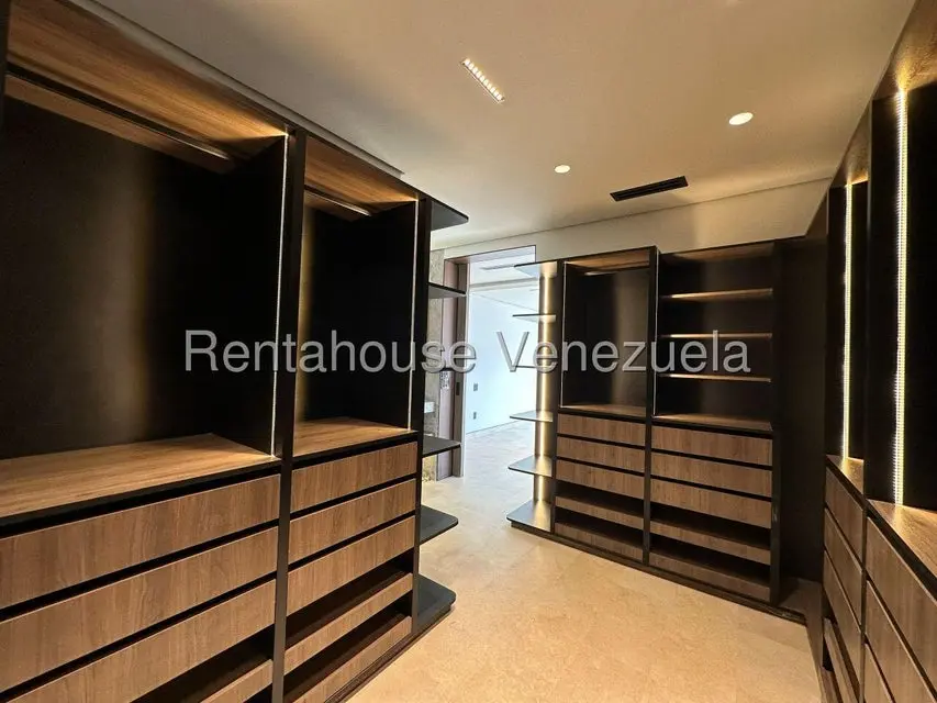 Casa (Multipes Niveles) en Venta en San Luis, Distrito Metropolitano - 34