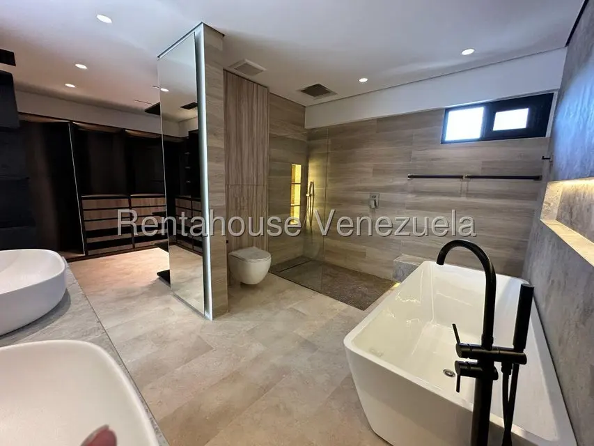 Casa (Multipes Niveles) en Venta en San Luis, Distrito Metropolitano - 37