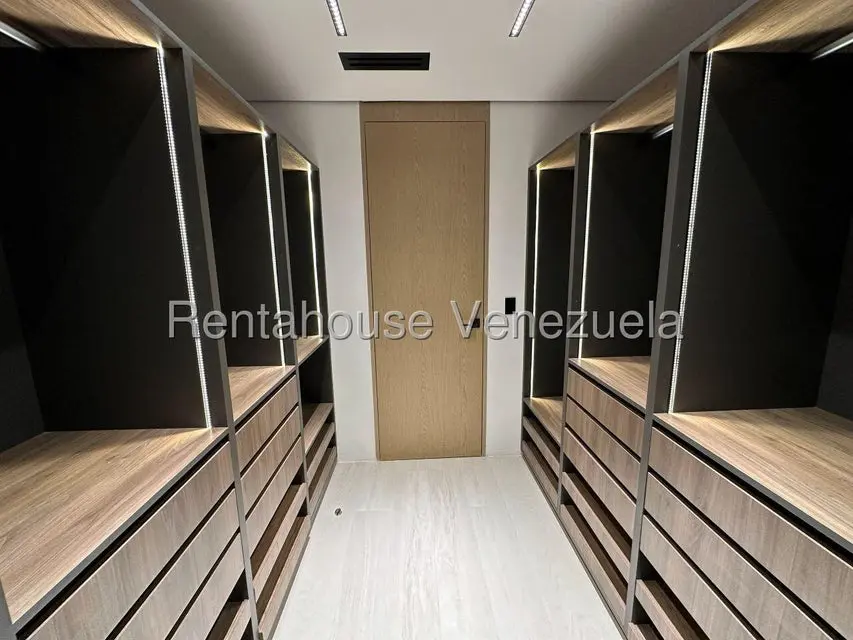 Casa (Multipes Niveles) en Venta en San Luis, Distrito Metropolitano - 46