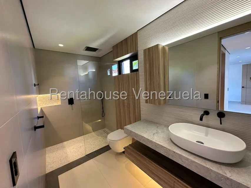 Casa (Multipes Niveles) en Venta en San Luis, Distrito Metropolitano - 48