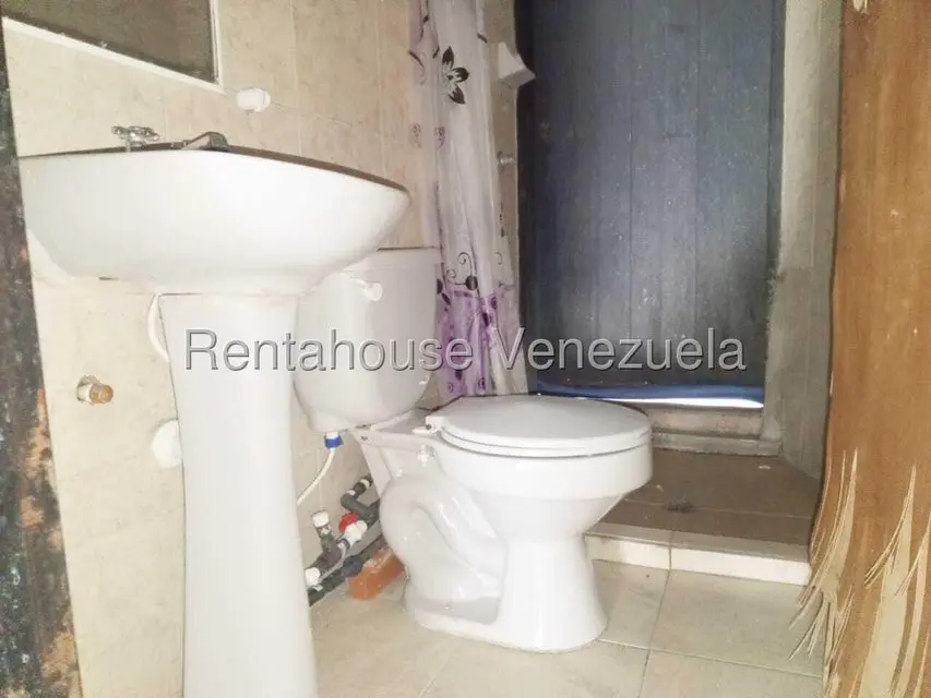 Comercial (Local Comercial) en Alquiler en Parroquia Catedral, Lara - 11