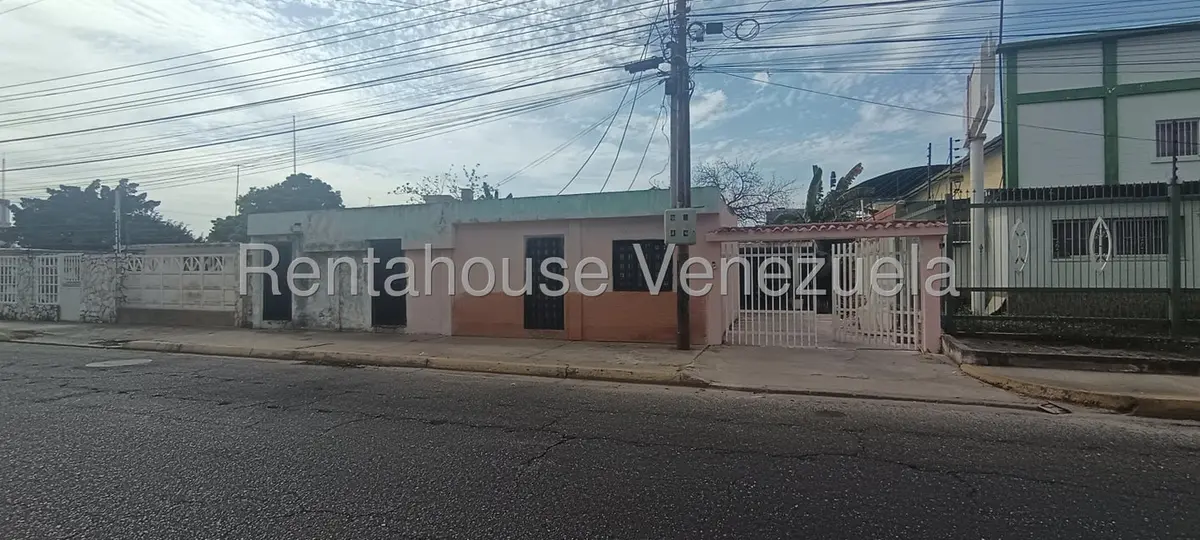Casa (1 Nivel) en Venta en Avenida Vargas, Zulia - 2