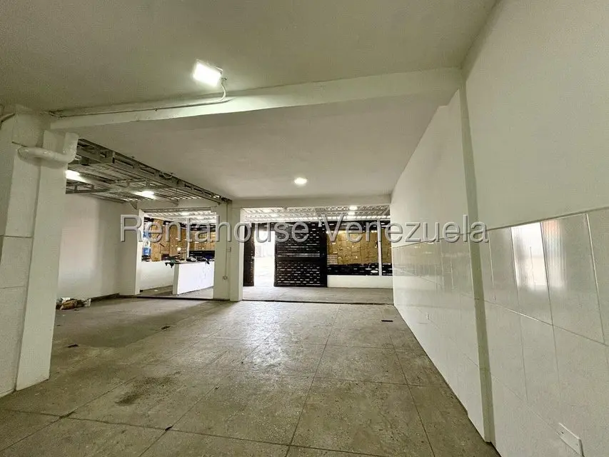 Comercial (Local Comercial) en Venta en Zona Oeste, Lara - 14