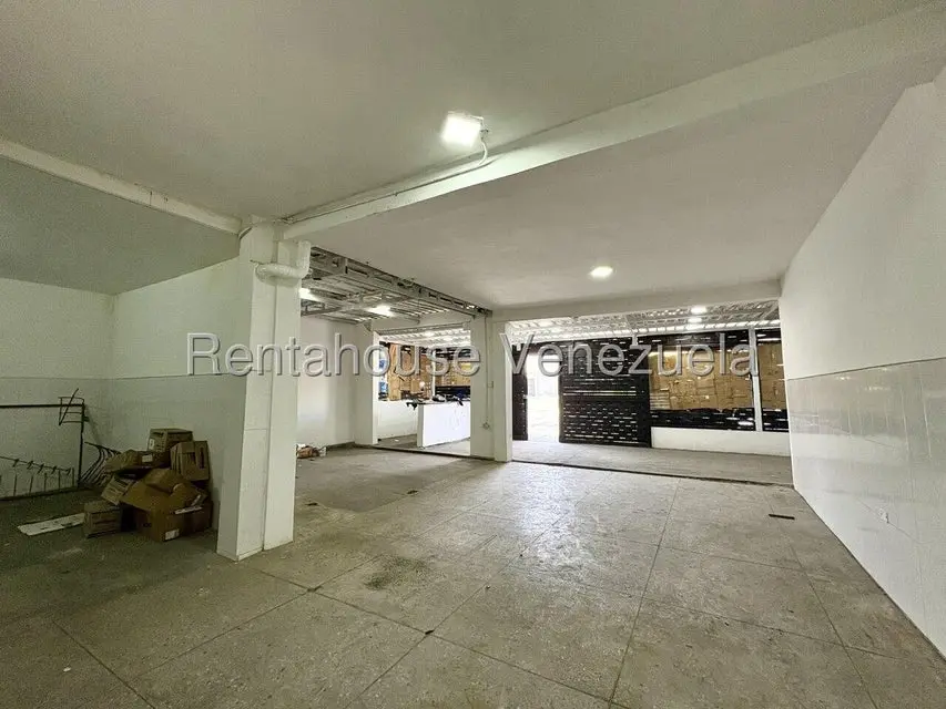 Comercial (Local Comercial) en Venta en Zona Oeste, Lara - 16