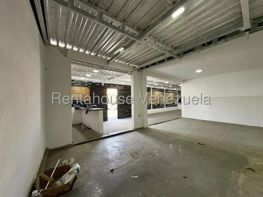Comercial (Local Comercial) en Venta en Zona Oeste, Lara - 17