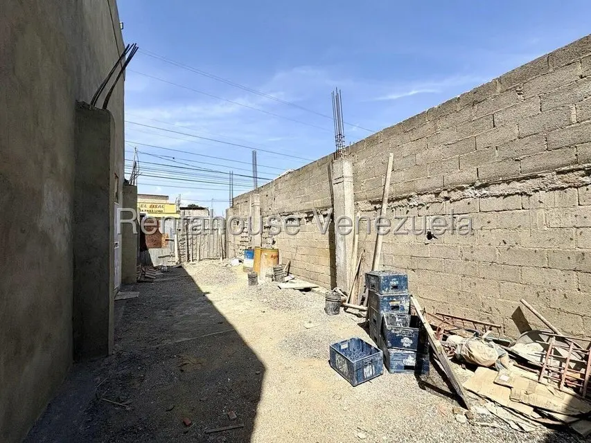 Comercial (Local Comercial) en Venta en Zona Oeste, Lara - 21