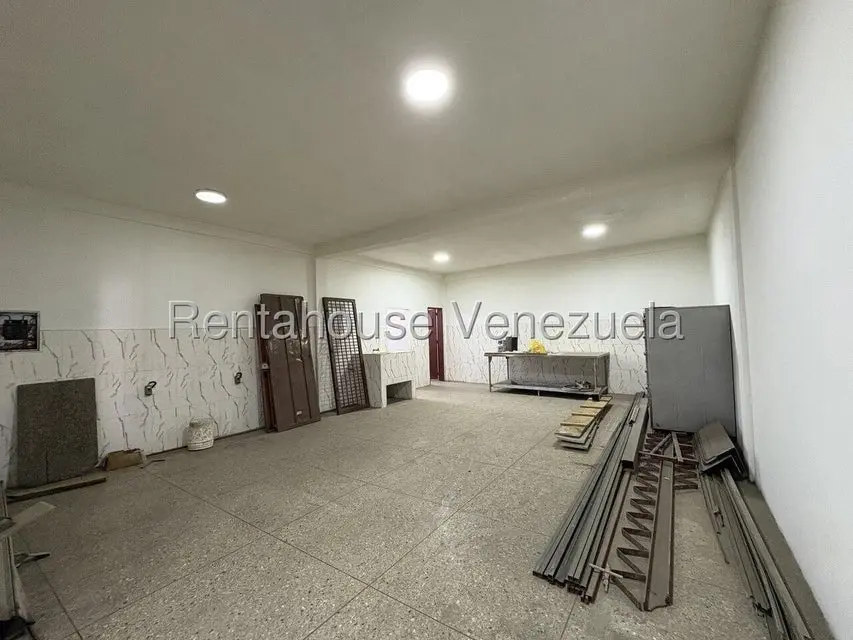 Comercial (Local Comercial) en Venta en Zona Oeste, Lara - 24