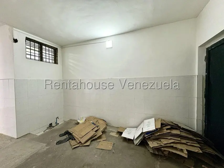 Comercial (Local Comercial) en Venta en Zona Oeste, Lara - 28
