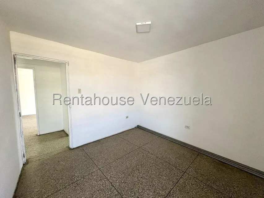 Comercial (Local Comercial) en Venta en Zona Oeste, Lara - 36
