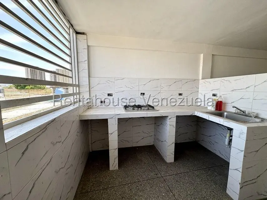 Comercial (Local Comercial) en Venta en Zona Oeste, Lara - 37