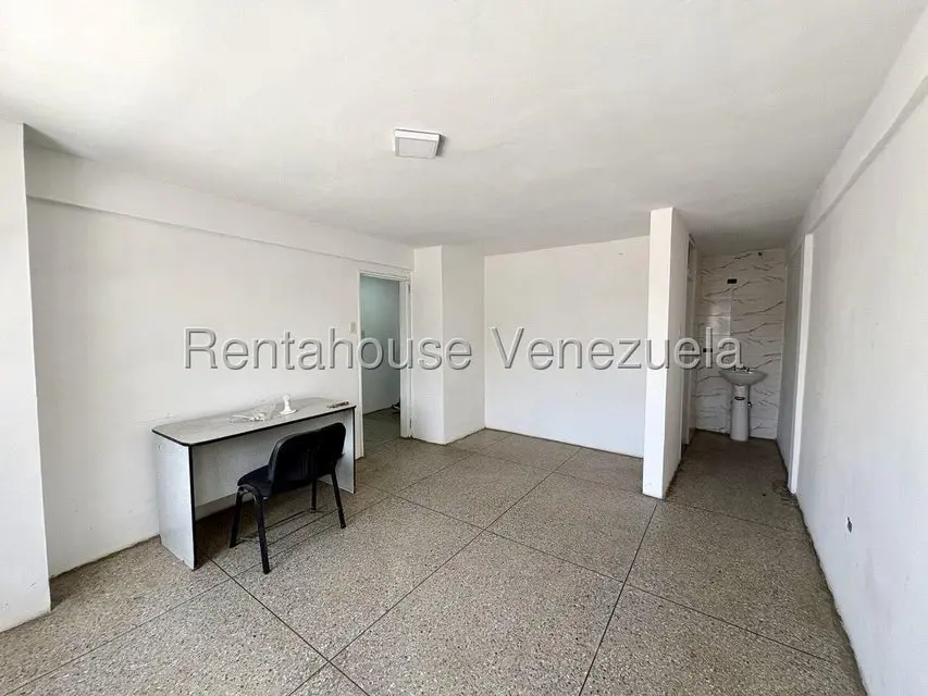Comercial (Local Comercial) en Venta en Zona Oeste, Lara - 41