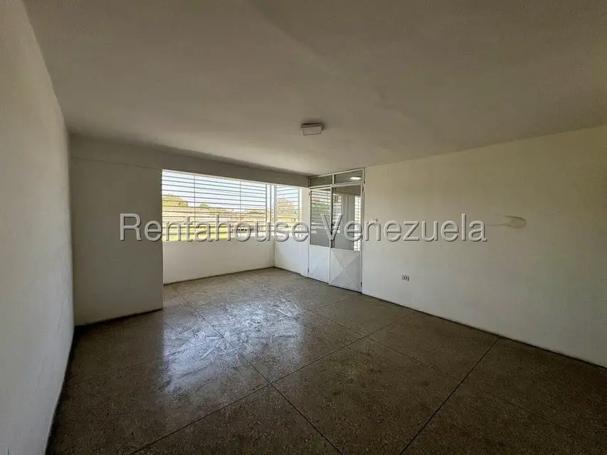 Comercial (Local Comercial) en Venta en Zona Oeste, Lara - 44