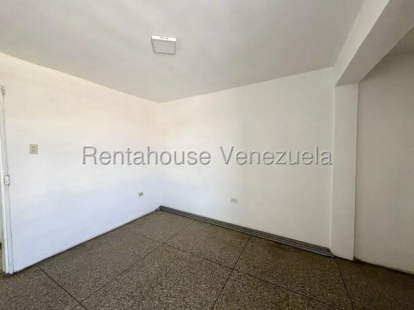 Comercial (Local Comercial) en Venta en Zona Oeste, Lara - 46