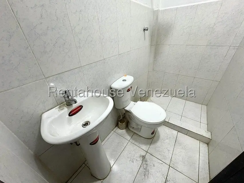 Comercial (Local Comercial) en Venta en Zona Oeste, Lara - 50