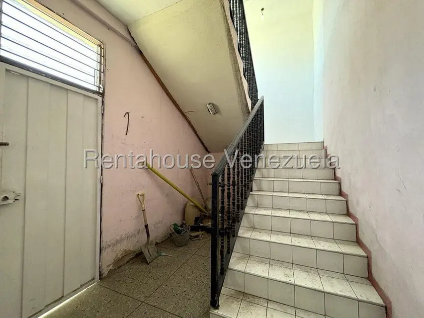 Comercial (Local Comercial) en Venta en Zona Oeste, Lara - 8