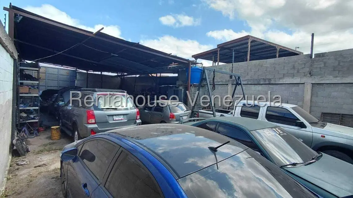 Comercial (Local Comercial) en Venta en Zona Oeste, Lara - 12