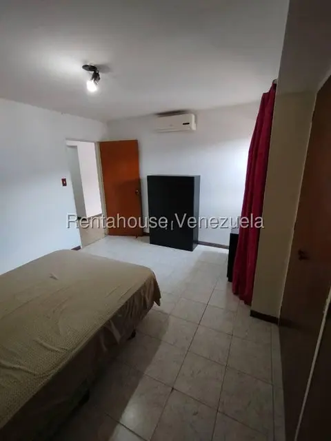 Apartamento (1 Nivel) en Alquiler en Colinas de Bello Monte, Distrito Metropolitano - 14