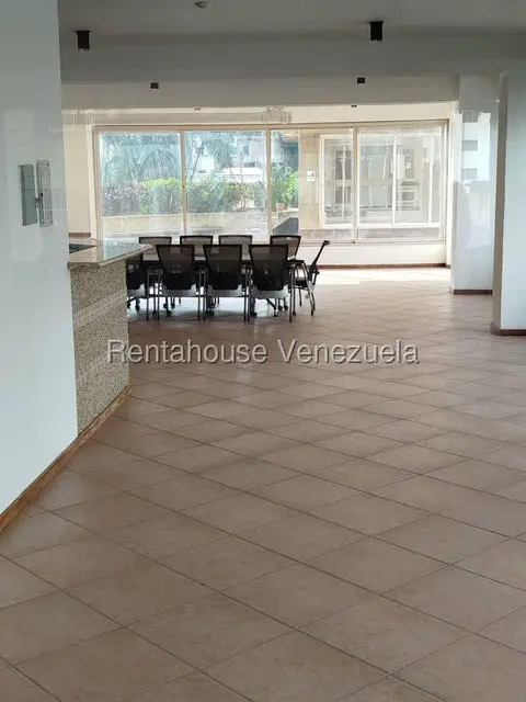 Apartamento (1 Nivel) en Alquiler en Colinas de Bello Monte, Distrito Metropolitano - 20