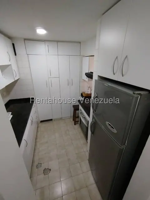 Apartamento (1 Nivel) en Alquiler en Colinas de Bello Monte, Distrito Metropolitano - 3
