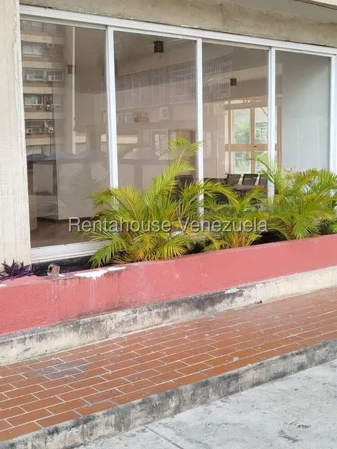 Apartamento (1 Nivel) en Alquiler en Colinas de Bello Monte, Distrito Metropolitano - 21