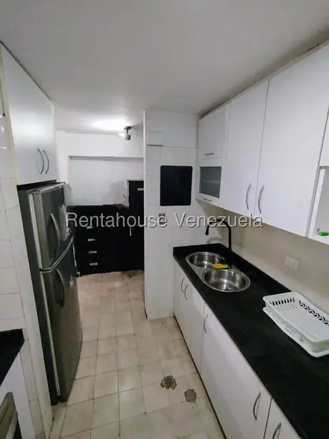 Apartamento (1 Nivel) en Alquiler en Colinas de Bello Monte, Distrito Metropolitano - 6