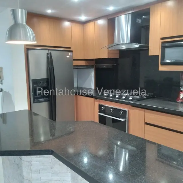 Apartamento (1 Nivel) en Alquiler en La Boyera, Distrito Metropolitano - 3