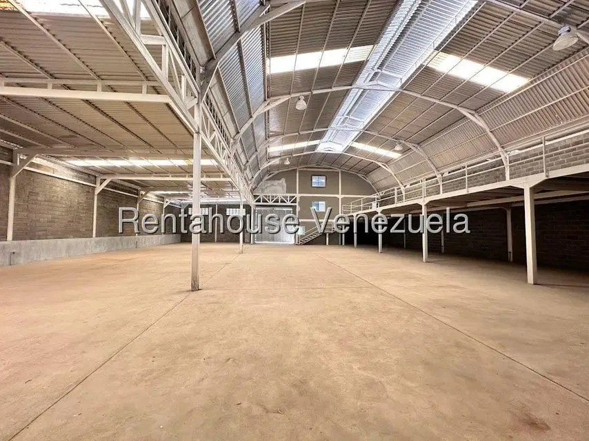 Comercial (Galpon - Deposito) en Alquiler en Zona Industrial 3, Lara - 7