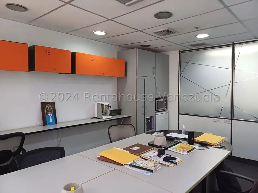 Comercial (Oficina) en Alquiler en Campo Alegre, Distrito Metropolitano - 6