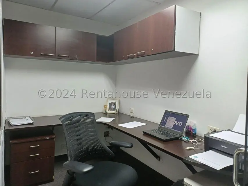 Comercial (Oficina) en Alquiler en Campo Alegre, Distrito Metropolitano - 8