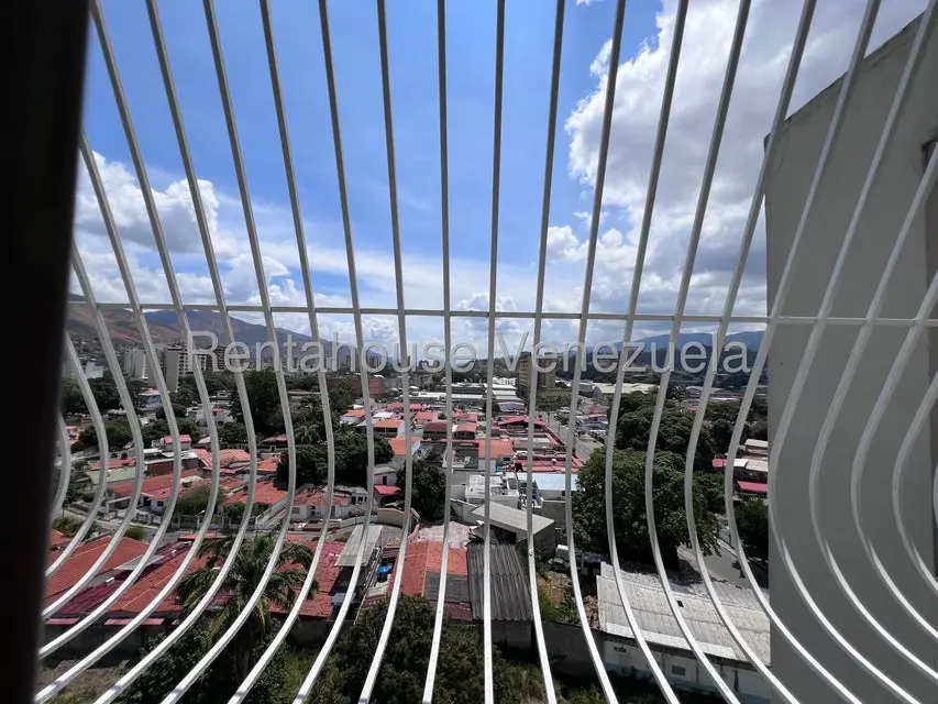 Apartamento (1 Nivel) en Venta en Centro, Aragua - 14