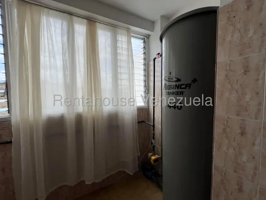 Apartamento (1 Nivel) en Venta en Centro, Aragua - 19