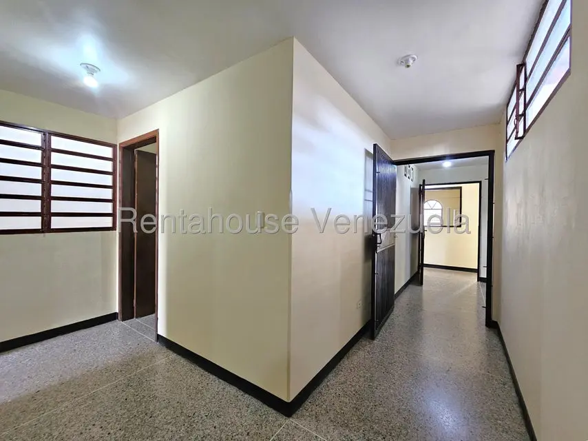 Comercial (Local Comercial) en Alquiler en Centro, Lara - 37