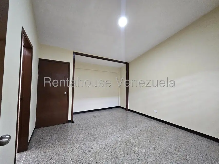 Comercial (Local Comercial) en Alquiler en Centro, Lara - 38