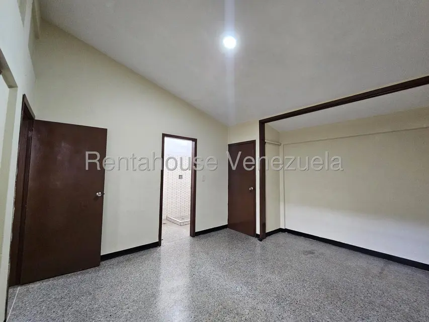 Comercial (Local Comercial) en Alquiler en Centro, Lara - 39