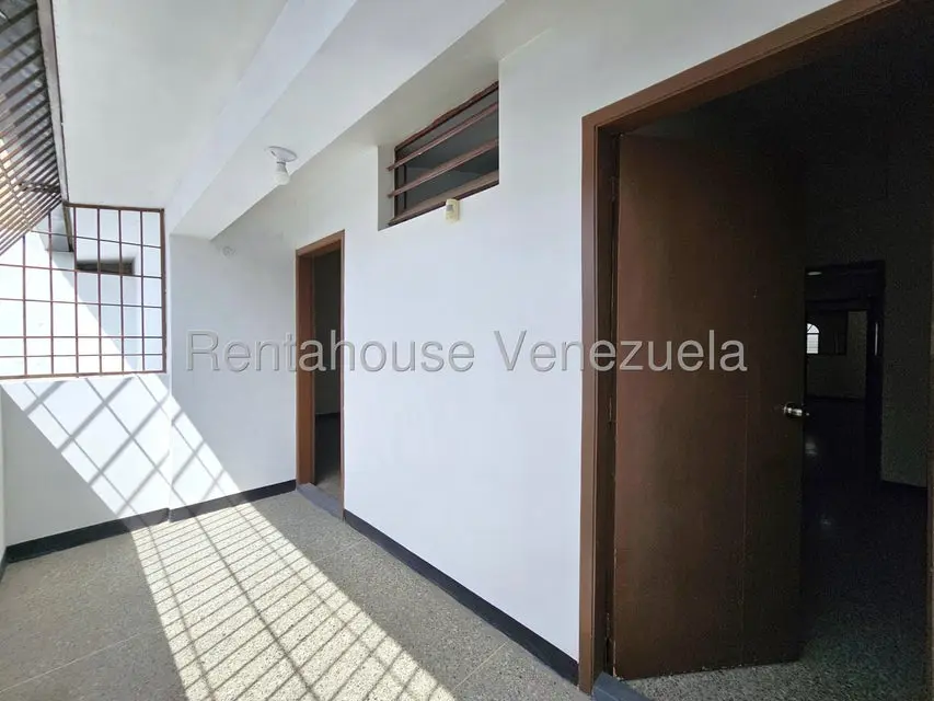 Comercial (Local Comercial) en Alquiler en Centro, Lara - 42