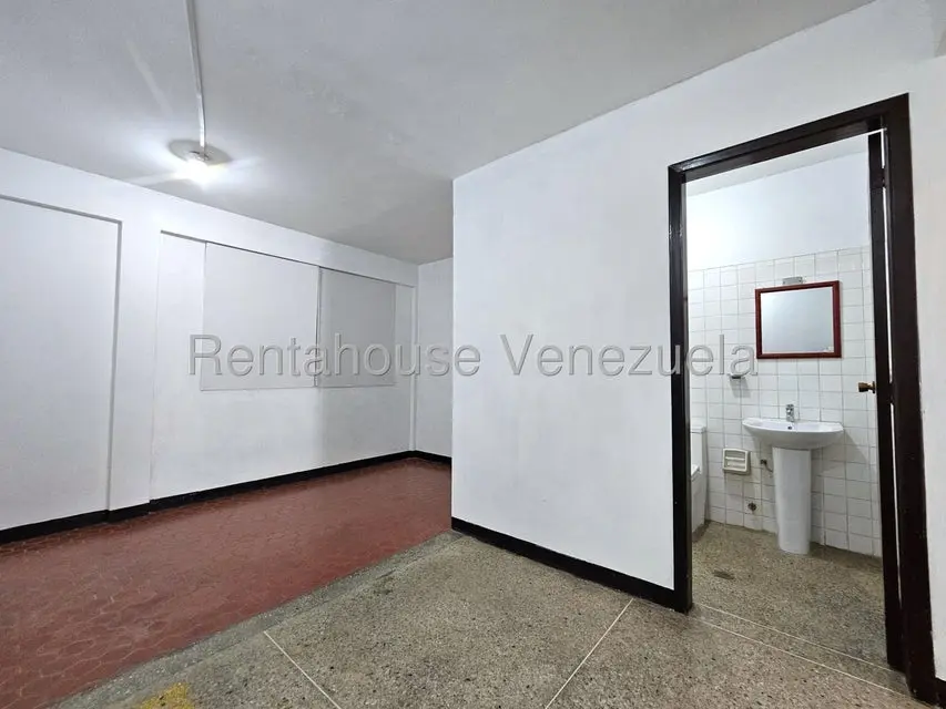 Comercial (Local Comercial) en Alquiler en Centro, Lara - 50