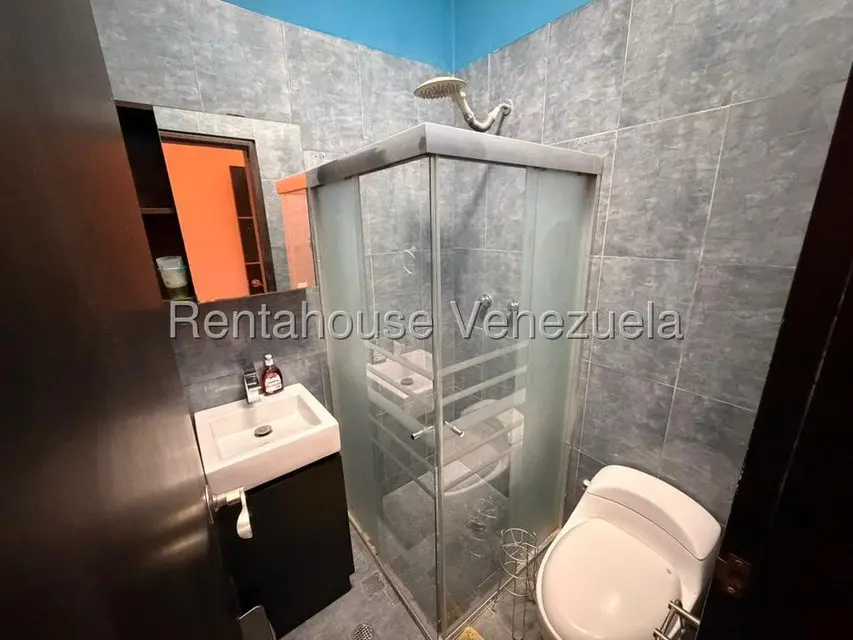 Apartamento (1 Nivel) en Venta en Solar del Hatillo, Distrito Metropolitano - 24