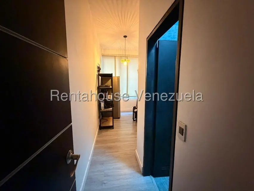 Apartamento (1 Nivel) en Venta en Solar del Hatillo, Distrito Metropolitano - 25