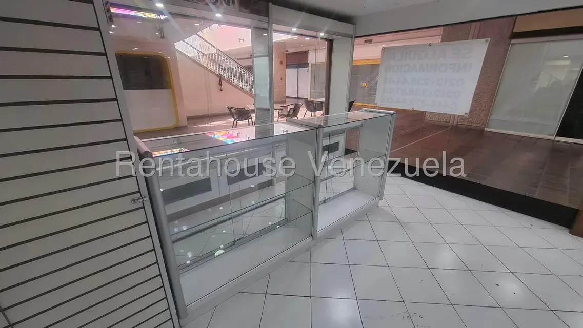 Comercial (Local Comercial) en Alquiler en Prados del Este, Distrito Metropolitano - 5