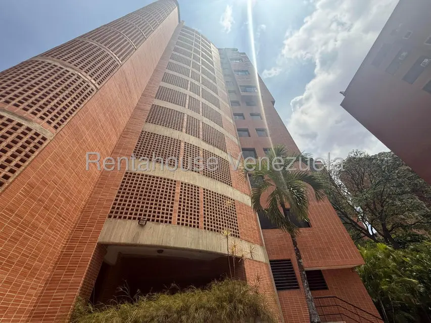 Apartamento (1 Nivel) en Alquiler en El Rosal, Distrito Metropolitano - 27