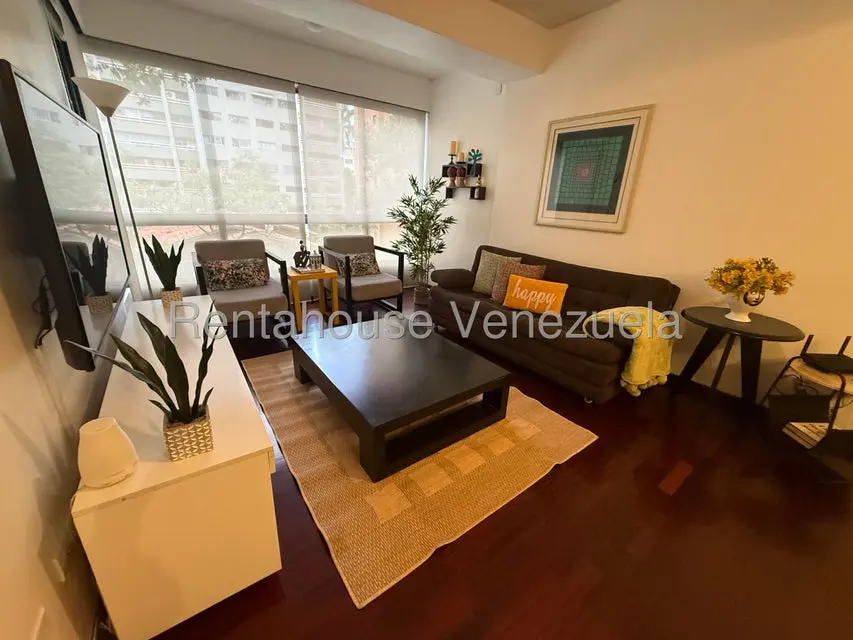 Apartamento (1 Nivel) en Alquiler en El Rosal, Distrito Metropolitano - 6