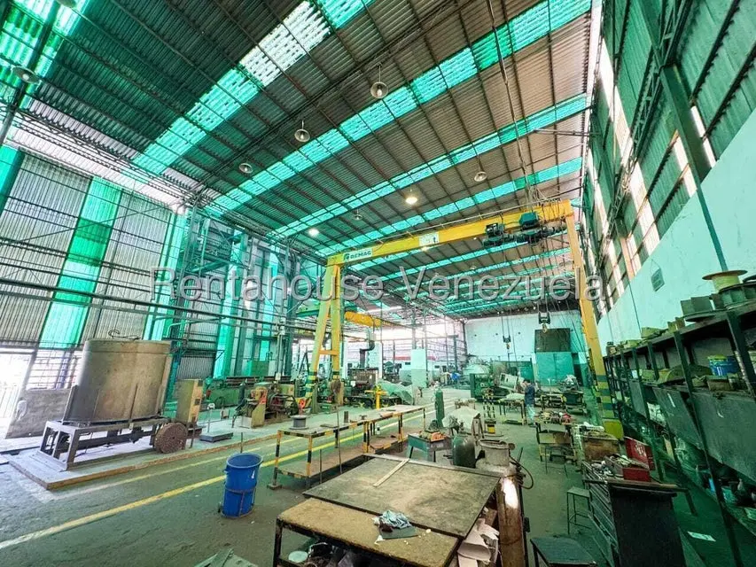 Comercial (Galpon - Deposito) en Venta en El Valle, Distrito Metropolitano - 11