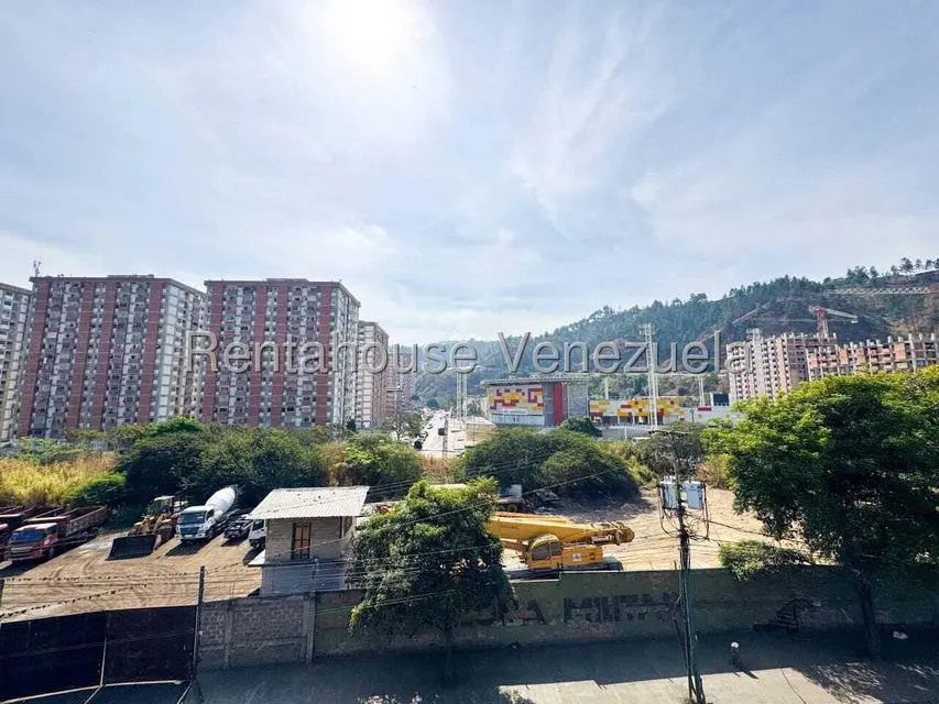 Comercial (Galpon - Deposito) en Venta en El Valle, Distrito Metropolitano - 17