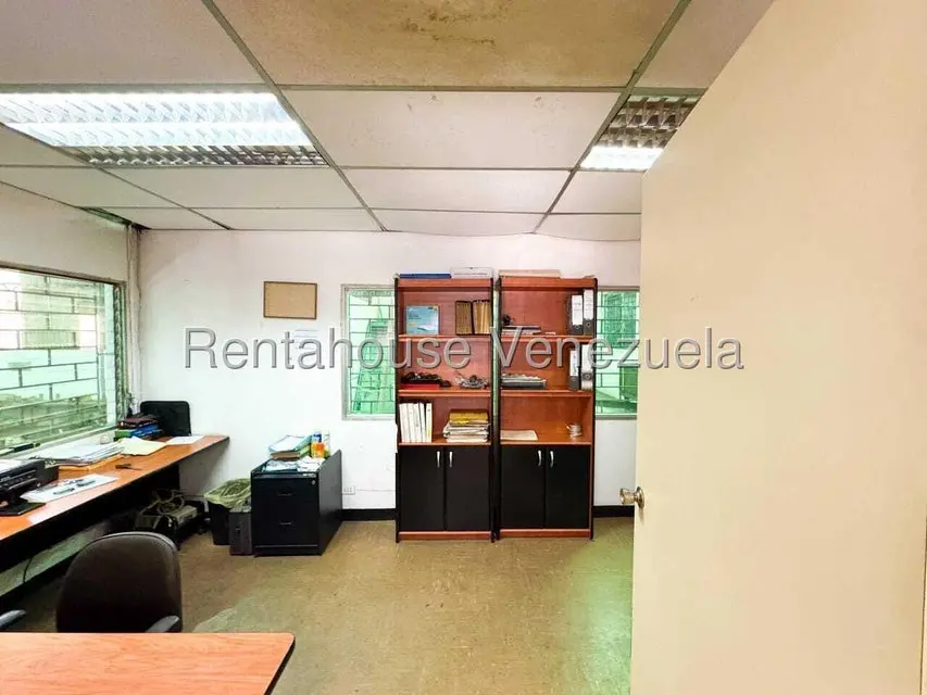 Comercial (Galpon - Deposito) en Venta en El Valle, Distrito Metropolitano - 37