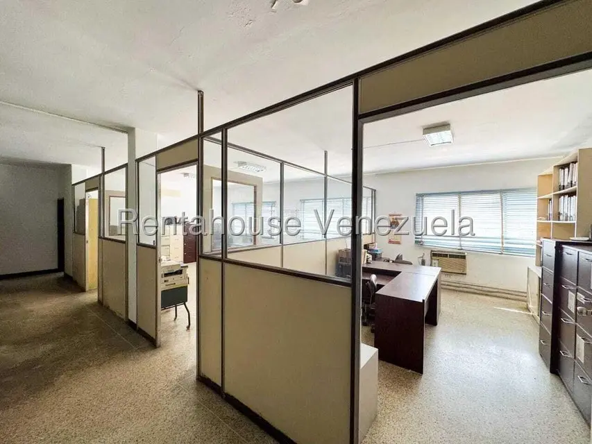 Comercial (Galpon - Deposito) en Venta en El Valle, Distrito Metropolitano - 40